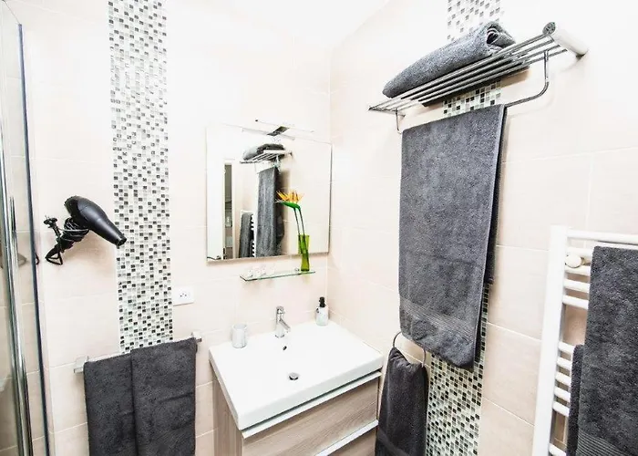 Flat App Entier N106 F3 * Paris