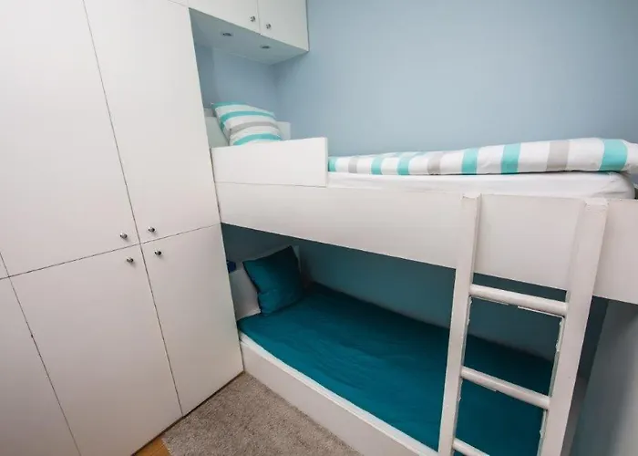Flat App Entier N106 F3 * Paris